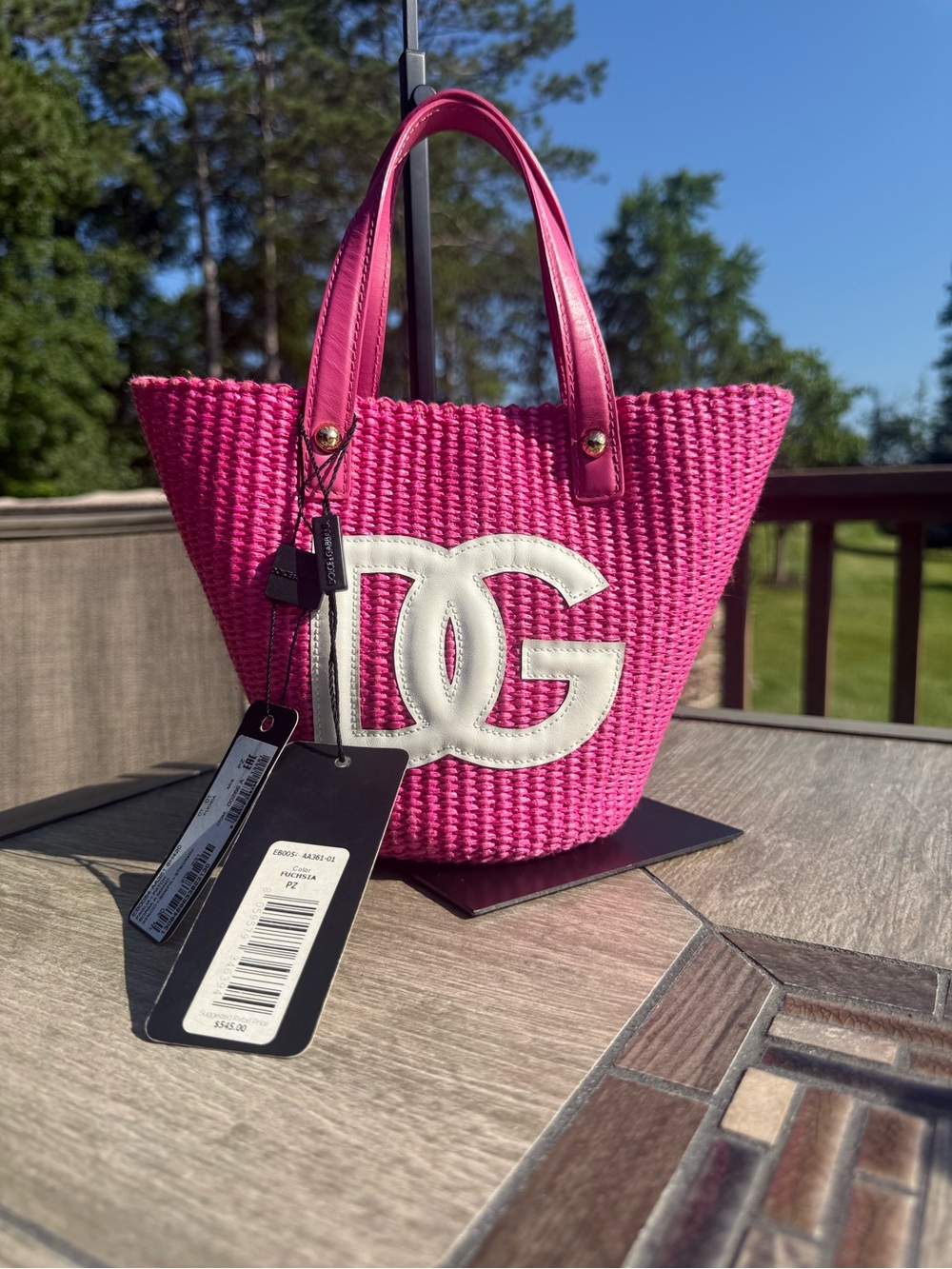 NWT Dolce & Gabbana Girls
Pink Crossover DG Basket Bag Mini - Picture 3 of 10